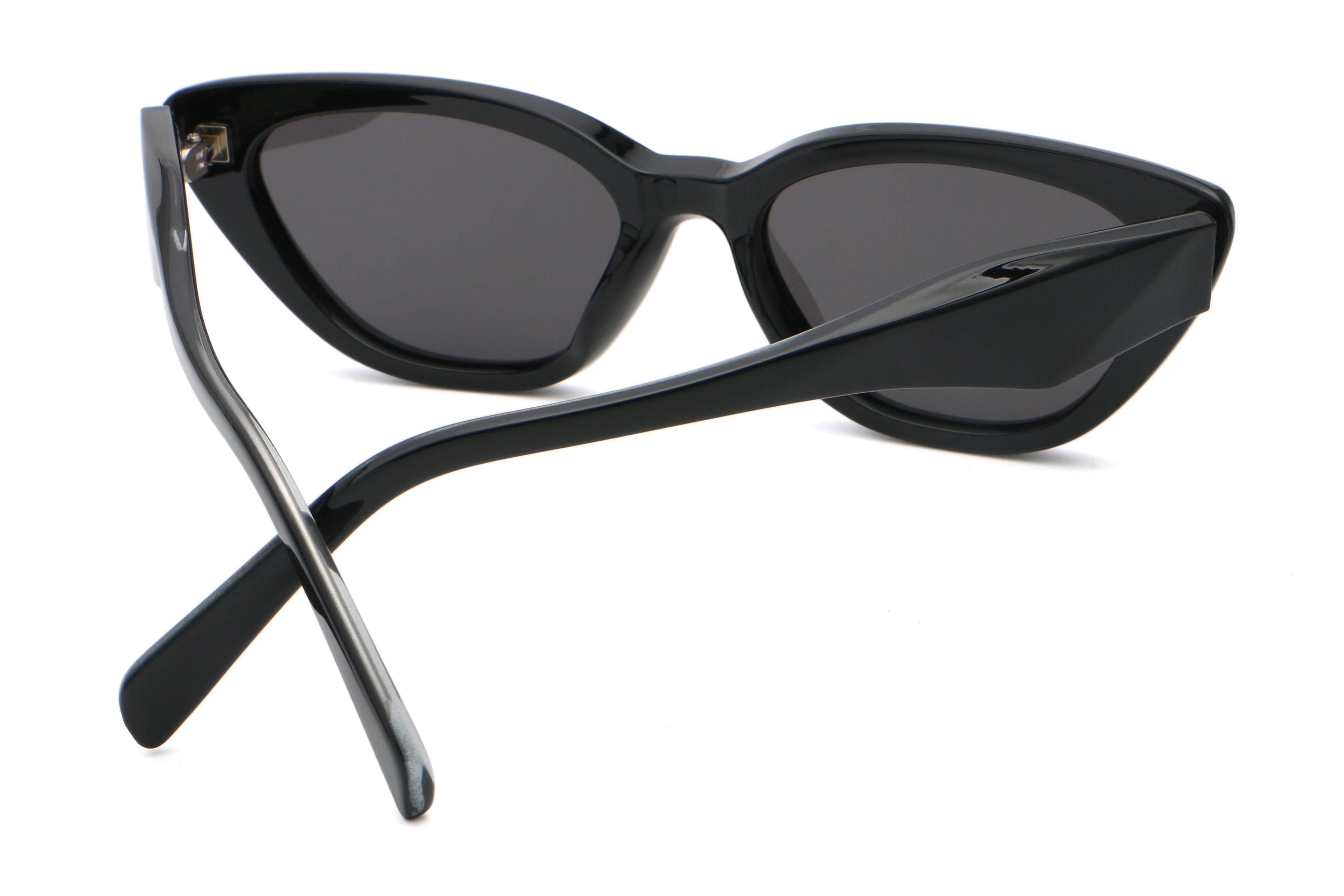 Oversized Cat-Eye Sunglasses | Sculpted Winged Statement Eyewear | 66525