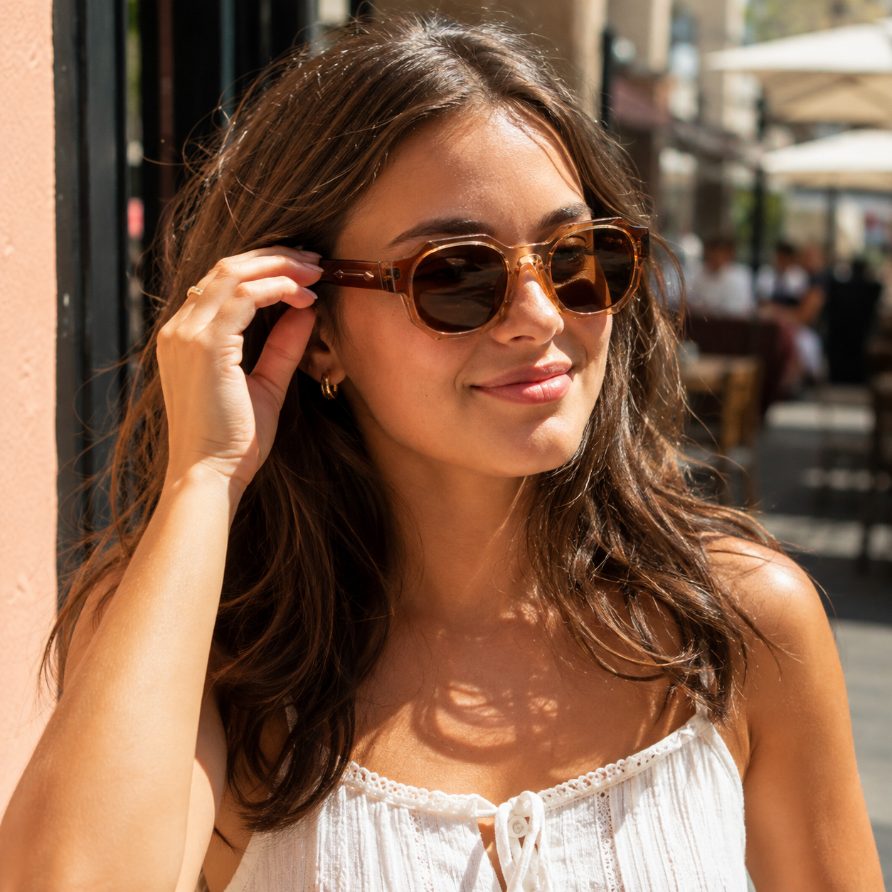 Geometric Round Sunglasses | Sculpted-Rim Metal-Accent Statement Eyewear | 9860P